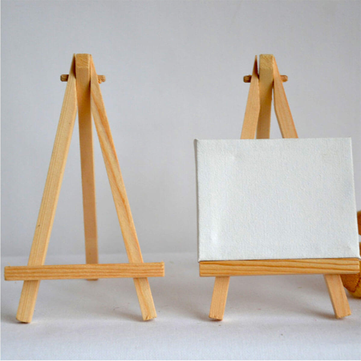 Mini Easel With Canvas (12x16 cm) – Bhav Shop